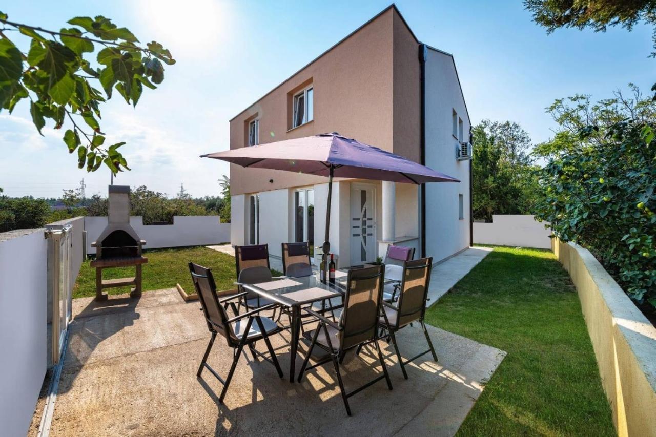 Holiday House With A Parking Space Nin, Zadar - 18143 Εξωτερικό φωτογραφία